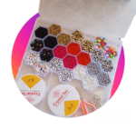 مجموعة بذور الزجاج و حبات الأحرف مع أدوات لصنع المجوهرات للأطفال 24 فتحة : Ensemble de pendentifs pour la fabrication de bijoux enfant 24 grilles RF/2301423-2