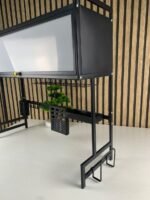 ⁦Égouttoir à vaisselle à 3 niveaux avec couvercle à poser sur l’évier – منظم أواني عصري للمطبخ⁩ - الصورة ⁦9⁩