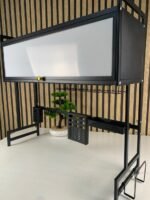 ⁦Égouttoir à vaisselle à 3 niveaux avec couvercle à poser sur l’évier – منظم أواني عصري للمطبخ⁩ - الصورة ⁦8⁩