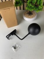 ⁦Support Mural pour Casque avec 2 Crochets pour Manteaux – حامل خوذة يُثبّت على الحائط مزود بخطافين للمعاطف⁩ - الصورة ⁦9⁩