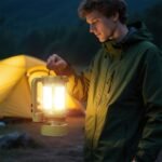 ⁦Lanterne de camping LED Rechargeable avec Ventilateur et 4 modes d’éclairage – مصباح ومروحة محمولة⁩ - الصورة ⁦4⁩