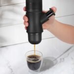 ⁦Machine à expresso portable idéale pour le déplacement et et les activités de plein air – ماكينة صنع القهوة محمولة⁩ - الصورة ⁦3⁩