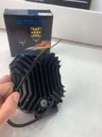 ⁦Phare LED Anti-brouillard 1PCS avec 5 Modes d’éclairage 12V-24V IP68 étanche – مصباح عالي السطوع للسيارات والدراجات النارية⁩ - الصورة ⁦10⁩