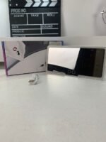 ⁦Miroir de courtoisie rechargeable double buttons avec 3 modes d’éclairage – مرآة مكياج مضيئة للسيارات⁩ - الصورة ⁦7⁩