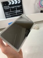 ⁦Miroir de courtoisie rechargeable double buttons avec 3 modes d’éclairage – مرآة مكياج مضيئة للسيارات⁩ - الصورة ⁦8⁩