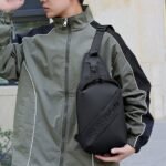 ⁦Fashion Black Sac de poitrine décontracté pour hommes avec bandoulière LX068 - Noir⁩ - الصورة ⁦2⁩