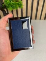 ⁦Étui portefeuille en acier noir avec protection RFID pour 6 cartes de crédit – محفظة بطاقات الإئتمان⁩ - الصورة ⁦7⁩