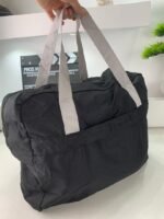 ⁦Grand sac de voyage pliable 23 L avec Sangle Valise – حقيبة كبيرة الحجم قابلة للطي⁩ - الصورة ⁦13⁩
