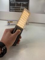 ⁦Lampe de Travail LED Rechargeable Éclairage Ultra-Puissant avec Panneau Solaire Intégré – مصباح عمل قابل للشحن⁩ - الصورة ⁦7⁩