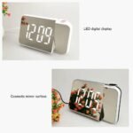 ⁦Réveil numérique intelligent avec projecteur 180° TempéRature USB , Snooze DS-8590L⁩ - الصورة ⁦5⁩