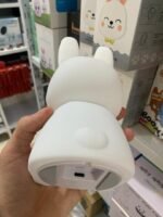 ⁦Veilleuse LED en forme de Lapin en siliconé pour enfants, avec capteur tactile⁩ - الصورة ⁦8⁩