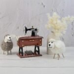 ⁦Boîte à Musique Miniature Machine à Coudre – ماكينة خياطة موسيقية⁩ - الصورة ⁦5⁩