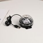 ⁦Boule en Cristal Lumineuse à 6 Couleurs - Effet Magique⁩ - الصورة ⁦3⁩