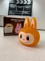 ⁦Mini Veilleuse pour Chambre d’Enfants Éclairage Doux et Ambiance Magique – مصباح لغرف الأطفال⁩ - الصورة ⁦4⁩