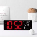 ⁦Horloge Numérique Murale LED à Éclairage Inférieur – ساعة رقمية للحائط و المكتب بإضاءة سفلية⁩ - الصورة ⁦2⁩