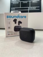 ⁦Écouteurs sans fil Soundcore Original By Anker R50i NC Autonomie de 45h – سماعات لاسلكية أصلية من أنكر⁩ - الصورة ⁦8⁩