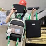 ⁦Ensemble de sacs d’école Kawai pour adolescents 4Pcs V3 CLBD Noir – محفظة 4 قطع كاواي أسود⁩ - الصورة ⁦2⁩