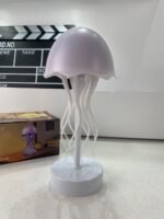 ⁦Lampe méduse RVB rechargeable avec capteur tactile et pieds dansants – مصباح ديكور على شكل قنديل⁩ - الصورة ⁦9⁩