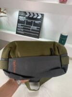 ⁦Sac de Poitrine Fashion pour hommes avec bandoulière LX067 – حقيبة أغراض حجم كبير⁩ - الصورة ⁦13⁩