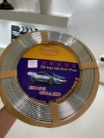 ⁦Bande de protection universelle en pour portières de voiture chromées 10m – شريط واقي لباب السيارة⁩ - الصورة ⁦8⁩