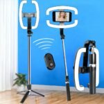 Perche à Selfie Extensible avec Support pour Téléphone et Lampe LED – عصا سيلفي مع إضاءة مدمجة ويد تحكم