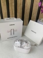 ⁦Écouteurs Bluetooth sans fil Samsung Galaxy Buds 3 contrôle tactile – سماعات بلوتوث لاسلكية⁩ - الصورة ⁦7⁩