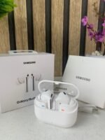 ⁦Écouteurs Bluetooth sans fil Samsung Galaxy Buds 3 contrôle tactile – سماعات بلوتوث لاسلكية⁩ - الصورة ⁦9⁩