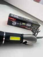 ⁦Lampe de Poche Multifonction 13-en-1 avec Coupe-Ceinture de Sécurité – مصباح يدوي متعدد الوظائف 13 في 1 مع قاطع حزام الأمان⁩ - الصورة ⁦9⁩