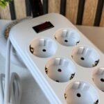 ⁦Rallonge Multiprise 10 Prises et 4 Ports USB Haute Puissance 3250W – مقبس طاقة متعدد المنافذ⁩ - الصورة ⁦3⁩