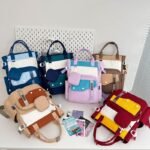 ⁦Ensemble de sacs d’école Kawai pour Enfants 2Pcs Avec Pochette Bleu Ciel – محفظة 2 قطع كاواي مع محفظة صغيرة أزرق فاتح⁩ - الصورة ⁦3⁩