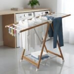 Sèche linge Aluminium à 4 Roues Design Bois – مجفف ملابس مع عجلات مخفية
