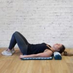 ⁦Coussin et Tapis Massage en Polymère d’acupression avec Sac de Rangement – بساط تدليك مع وسادة وحقيبة متنقلة⁩ - الصورة ⁦4⁩