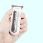 ⁦Kemei Mini tondeuse à cheveux pour bébé électrique rechargeable USB⁩ - الصورة ⁦2⁩