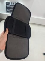 ⁦Housse fine pour Accoudoir de voiture en cuir avec 2 sacs de rangement - وسادة مسند الذراع في السيارة⁩ - الصورة ⁦14⁩