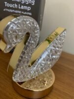 ⁦Lampe de Table et Veilleuse à Intensité Variable en Crystal⁩ - الصورة ⁦8⁩