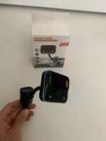 ⁦Transmetteur FM Voiture avec Affichage Numérique – مشغل الميديا في السيارة⁩ - الصورة ⁦6⁩