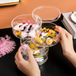 ⁦Organisateur de maquillage rotatif à 360 degrés en cristal acrylique⁩ - الصورة ⁦4⁩