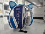 ⁦Casque stéréo Bluetooth sans fil oreilles de chat électroluminescents avec support carte TF⁩ - الصورة ⁦7⁩