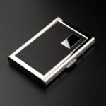 ⁦Étui portefeuille en acier noir avec protection RFID pour 6 cartes de crédit – محفظة بطاقات الإئتمان⁩ - الصورة ⁦2⁩