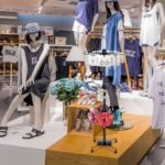 ⁦Présentoirs à bijoux rotatifs à 3 niveaux réglables en métal – حامل عرض السلع والإكسسوارات⁩ - الصورة ⁦2⁩