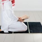 ⁦Tapis de Prière Sultan Pliable avec Dossier et Poche Arrière V2 – سجادة صلاة سلطان قابلة للطي مع مسند ظهر⁩ - الصورة ⁦3⁩