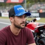 ⁦Casquette Yamaha Racing Bleu et Noire avec Filet Respirant Unisexe – قبعة رياضية جودة عالية⁩ - الصورة ⁦6⁩